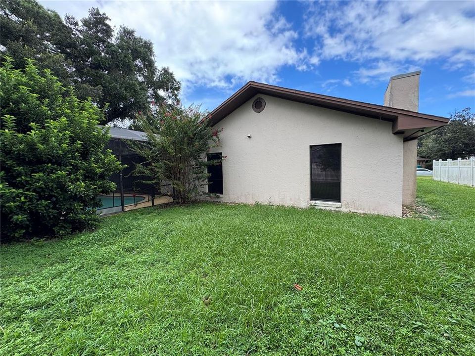 待售: $279,900 (3 贝兹, 2 浴室, 2490 平方英尺)