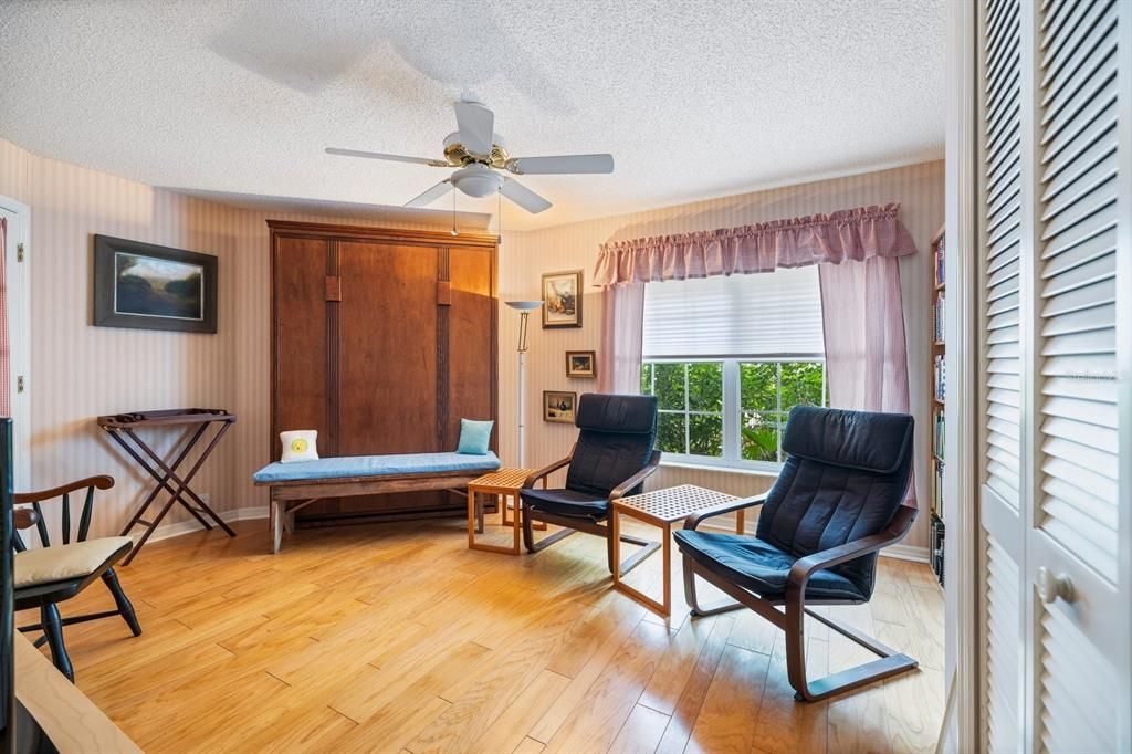 Activo con contrato: $545,000 (4 camas, 3 baños, 2688 Pies cuadrados)