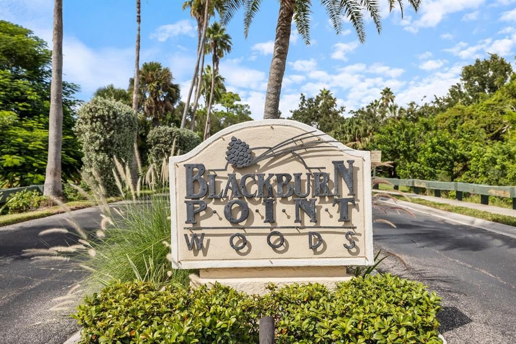 Activo con contrato: $545,000 (4 camas, 3 baños, 2688 Pies cuadrados)