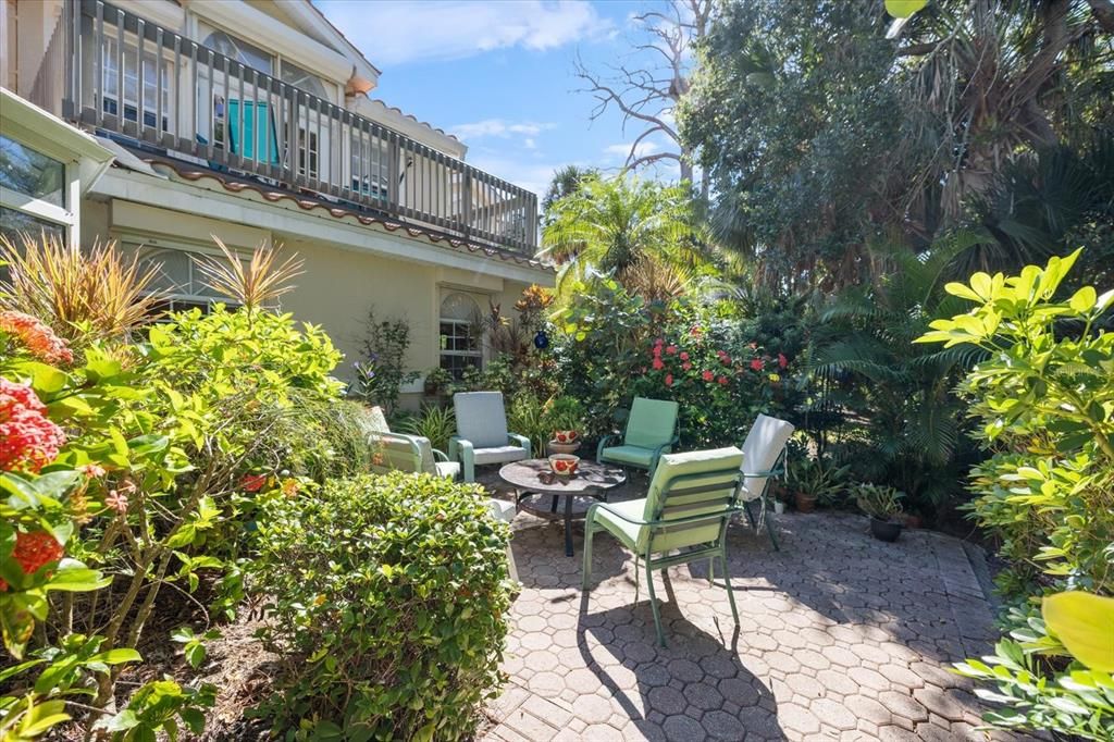 Activo con contrato: $545,000 (4 camas, 3 baños, 2688 Pies cuadrados)