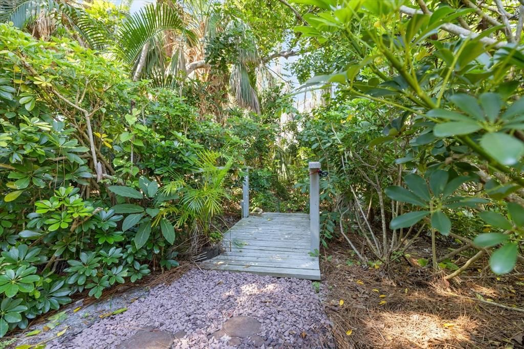 Activo con contrato: $545,000 (4 camas, 3 baños, 2688 Pies cuadrados)