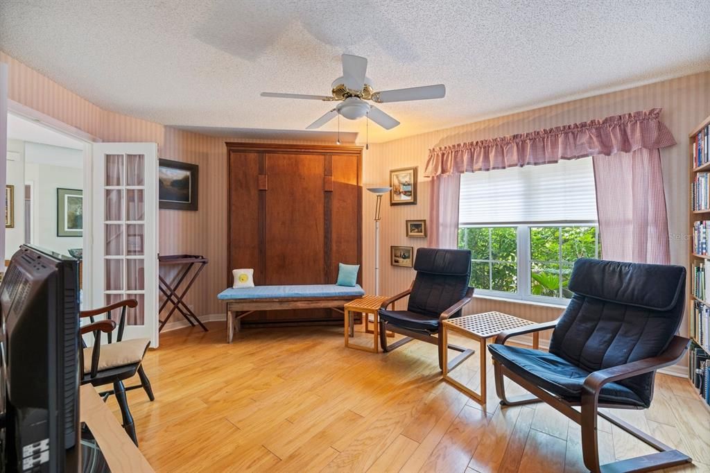 Activo con contrato: $545,000 (4 camas, 3 baños, 2688 Pies cuadrados)