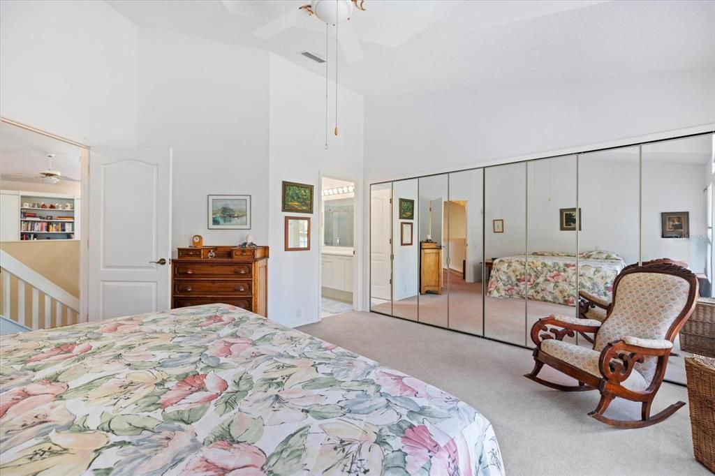 Activo con contrato: $545,000 (4 camas, 3 baños, 2688 Pies cuadrados)