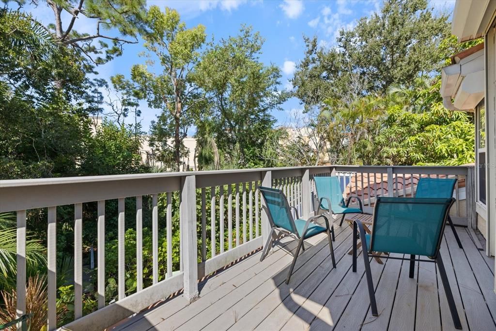 Activo con contrato: $545,000 (4 camas, 3 baños, 2688 Pies cuadrados)