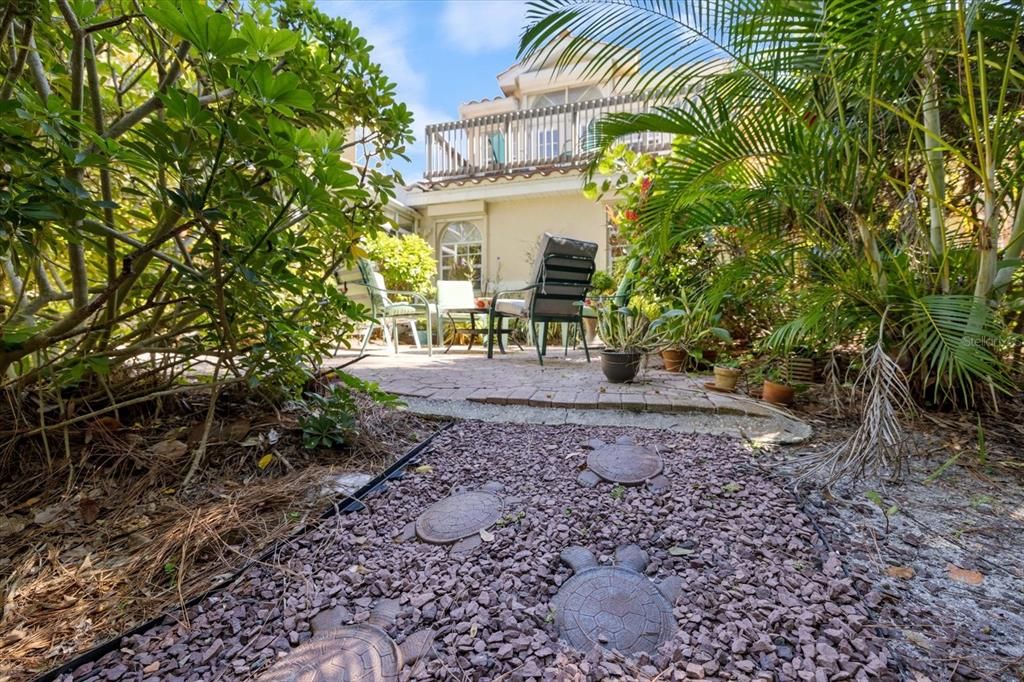 Activo con contrato: $545,000 (4 camas, 3 baños, 2688 Pies cuadrados)