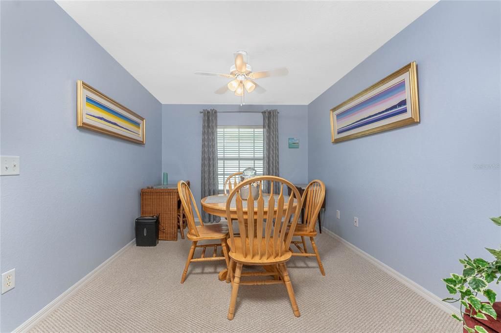 待售: $215,000 (2 贝兹, 2 浴室, 1168 平方英尺)