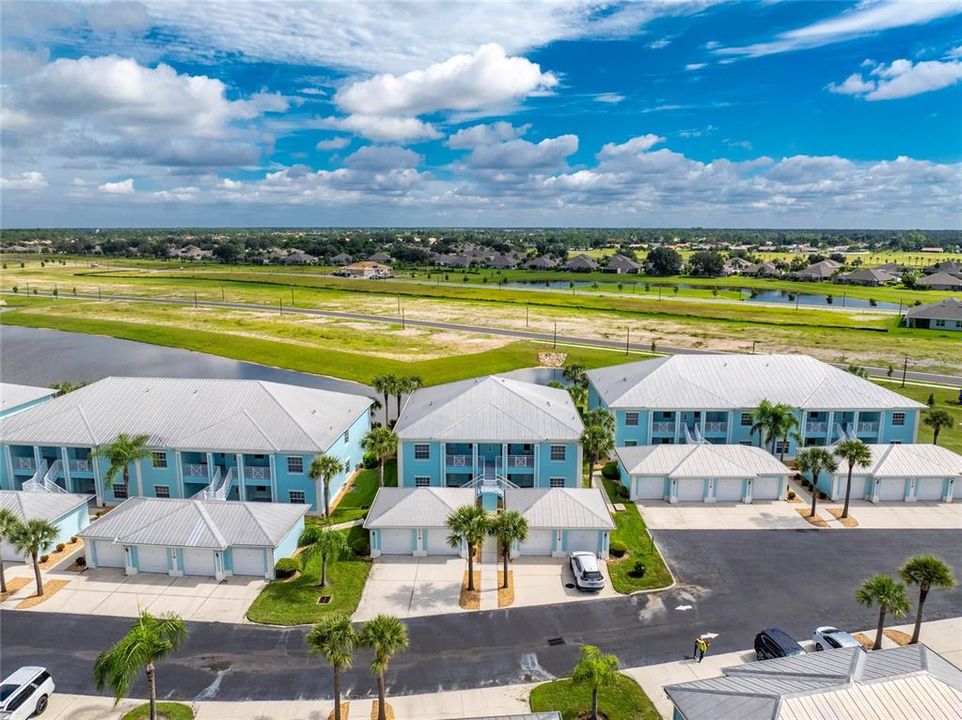 待售: $215,000 (2 贝兹, 2 浴室, 1168 平方英尺)