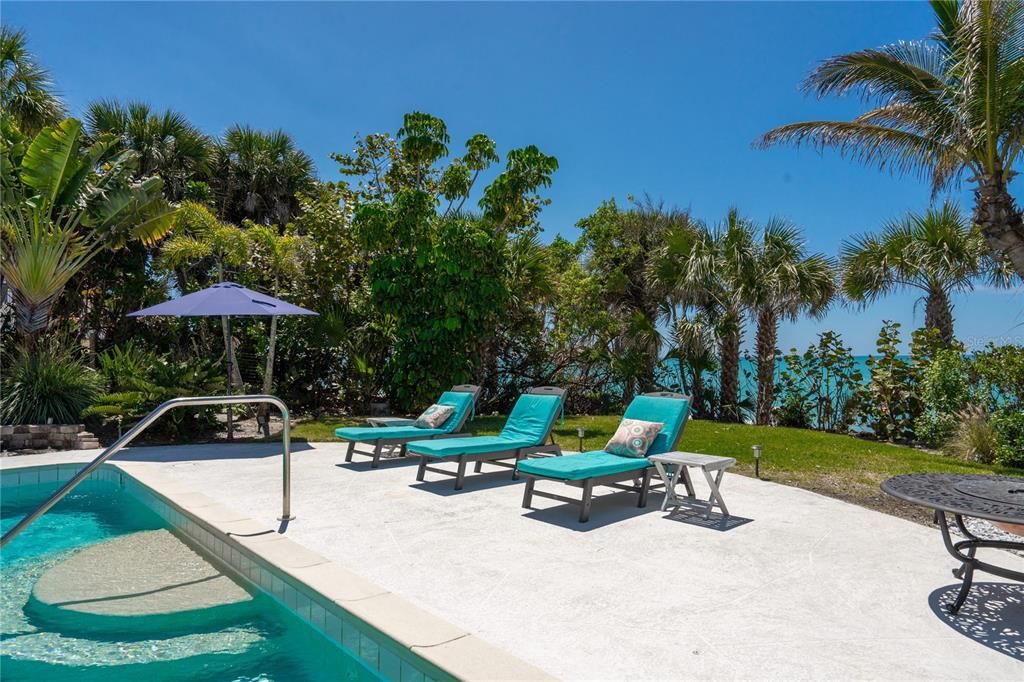 На продажу: $3,650,000 (2 спален, 2 ванн, 1600 Квадратных фут)