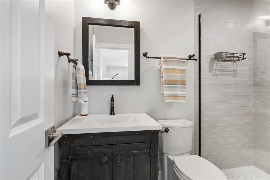 На продажу: $3,650,000 (2 спален, 2 ванн, 1600 Квадратных фут)