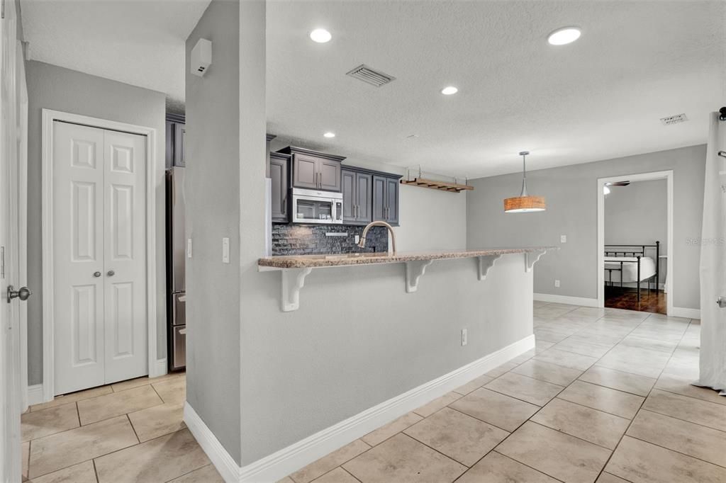 Activo con contrato: $319,900 (3 camas, 2 baños, 1652 Pies cuadrados)