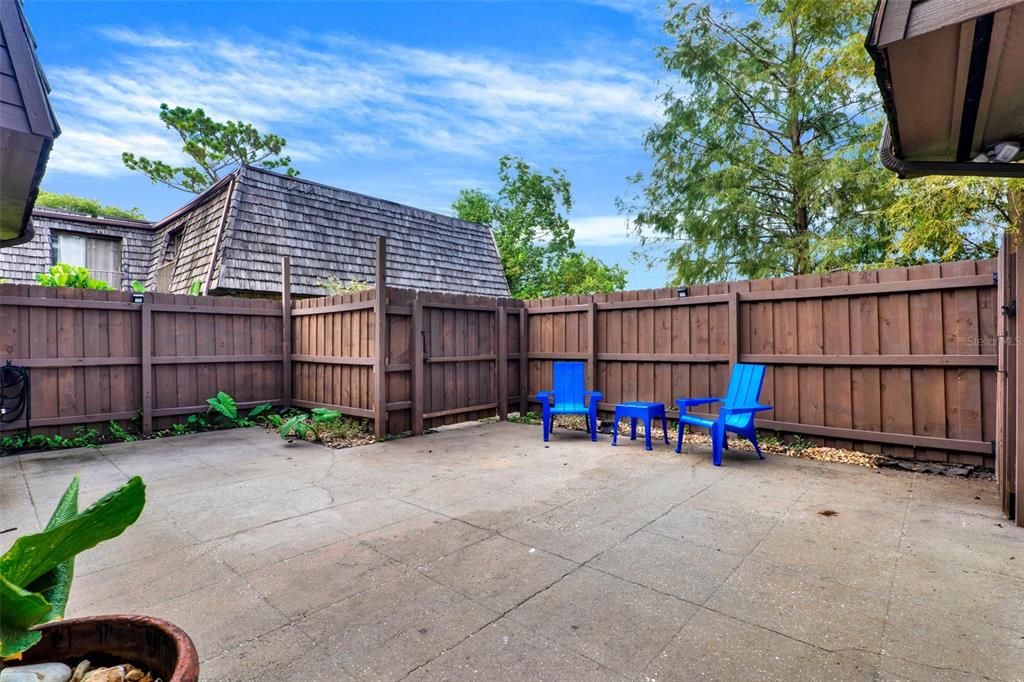 Activo con contrato: $319,900 (3 camas, 2 baños, 1652 Pies cuadrados)