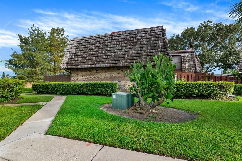 Activo con contrato: $319,900 (3 camas, 2 baños, 1652 Pies cuadrados)