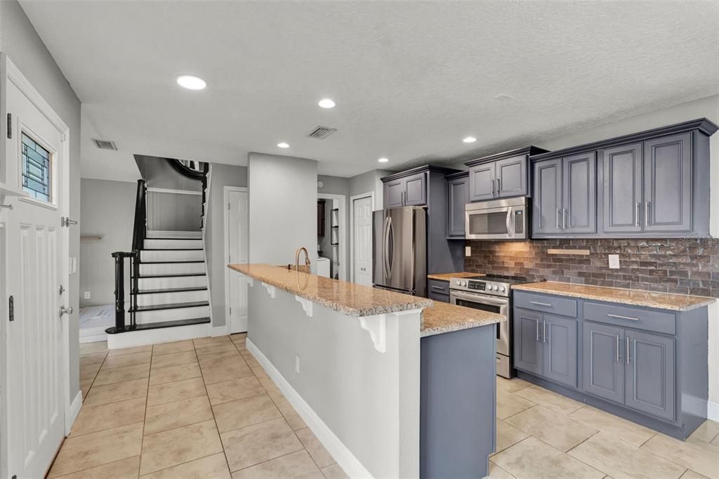 Activo con contrato: $319,900 (3 camas, 2 baños, 1652 Pies cuadrados)