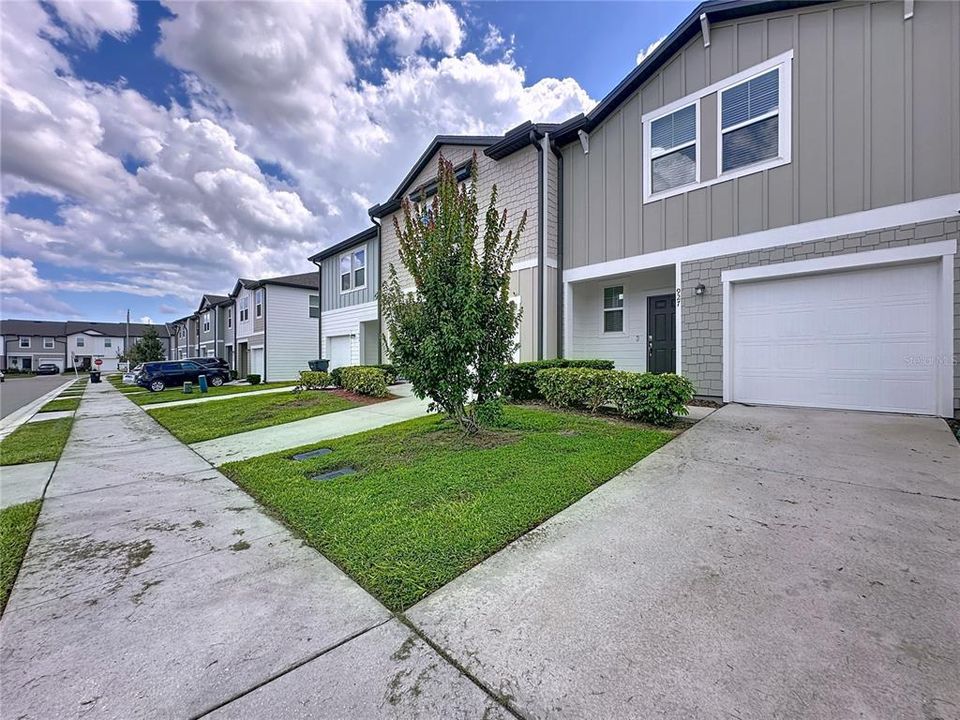 For Rent: $1,700 (3 beds, 2 baths, 1404 Square Feet)