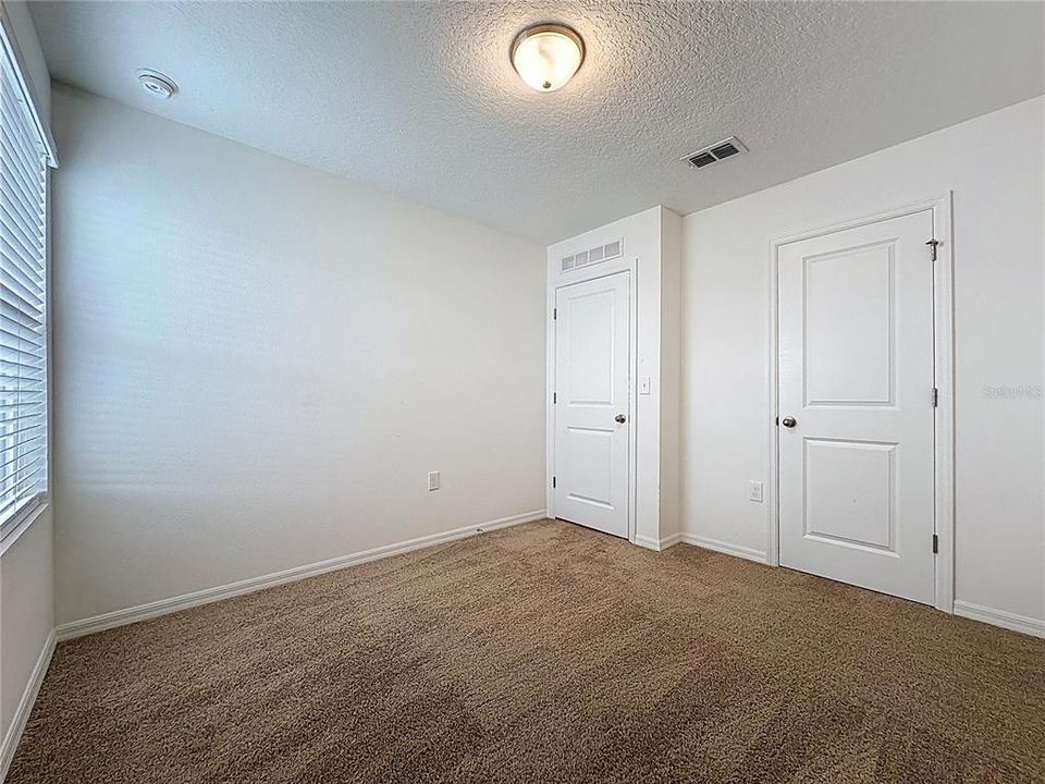 For Rent: $1,700 (3 beds, 2 baths, 1404 Square Feet)