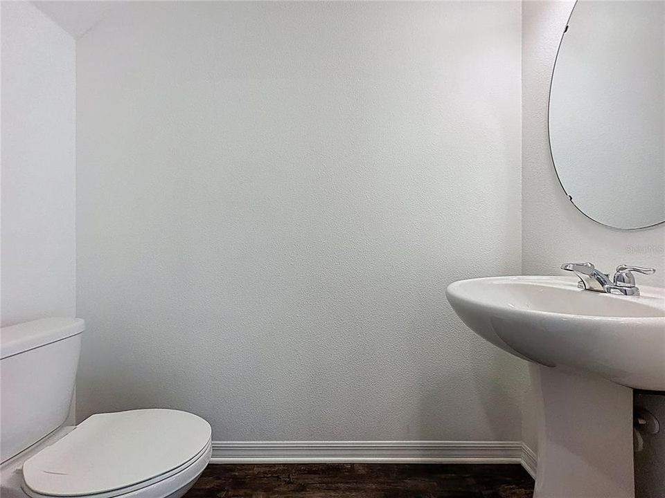 For Rent: $1,700 (3 beds, 2 baths, 1404 Square Feet)