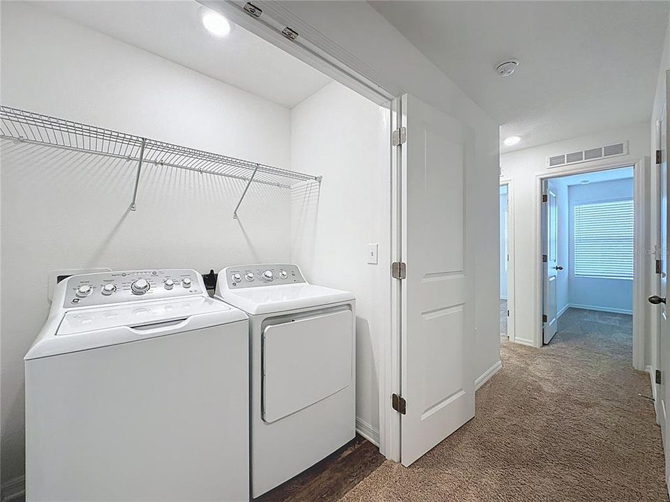 For Rent: $1,700 (3 beds, 2 baths, 1404 Square Feet)