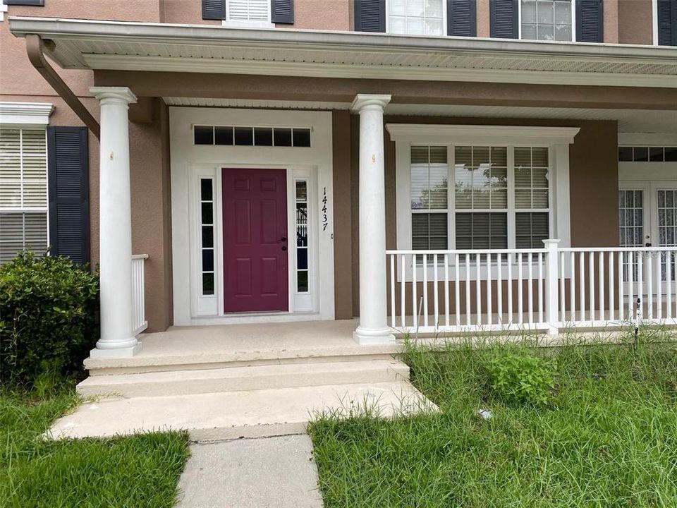 合同活跃: $2,650 (4 贝兹, 3 浴室, 3436 平方英尺)