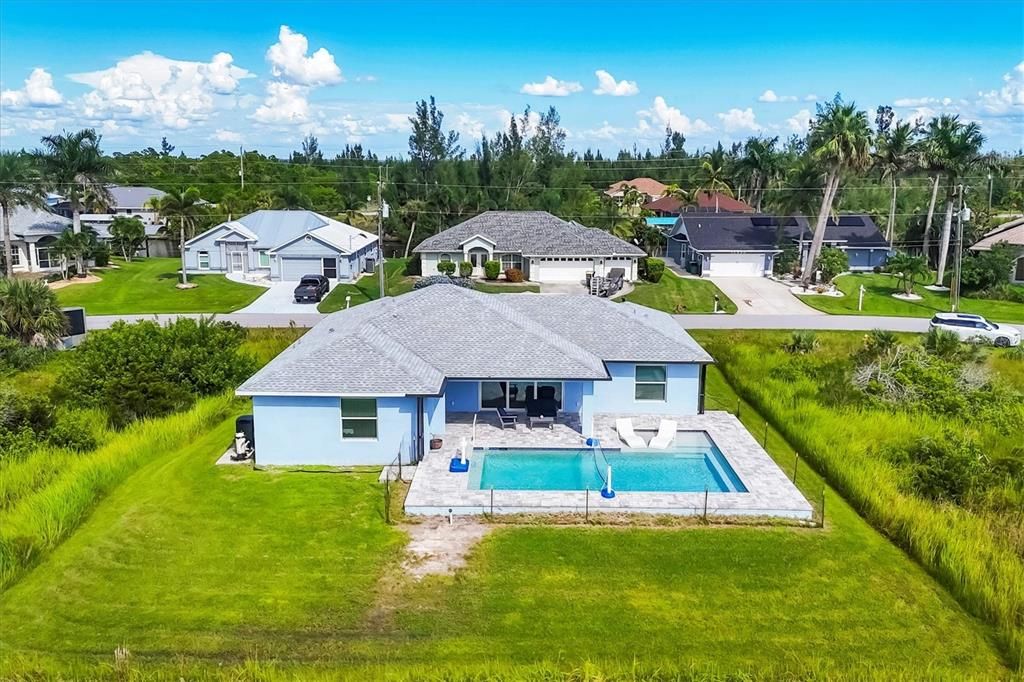 Activo con contrato: $380,000 (3 camas, 2 baños, 1597 Pies cuadrados)