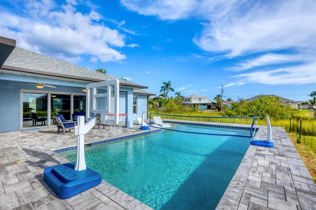 Activo con contrato: $380,000 (3 camas, 2 baños, 1597 Pies cuadrados)