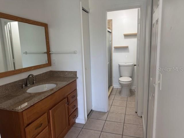 Active With Contract: $216,900 (3 beds, 2 baths, 995 Square Feet)