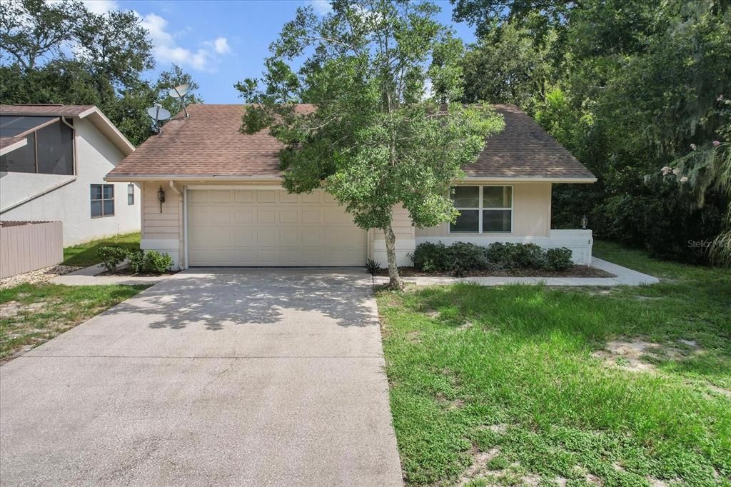 На продажу: $228,900 (2 спален, 2 ванн, 2063 Квадратных фут)