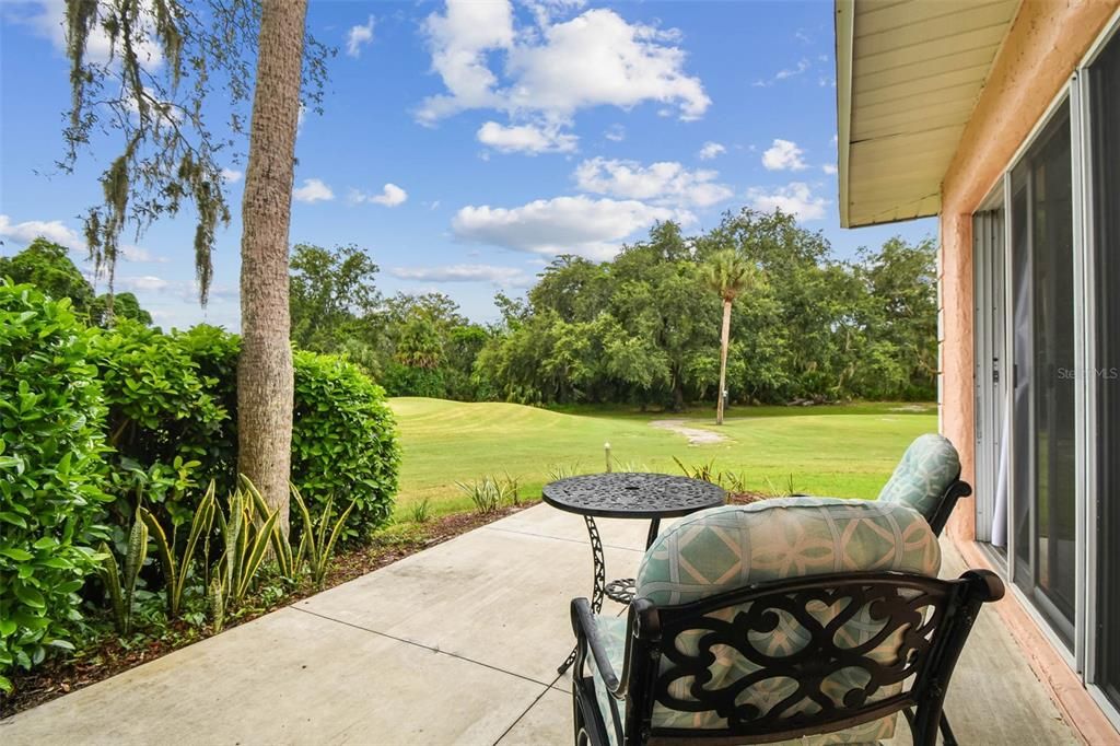 На продажу: $159,900 (2 спален, 2 ванн, 1000 Квадратных фут)