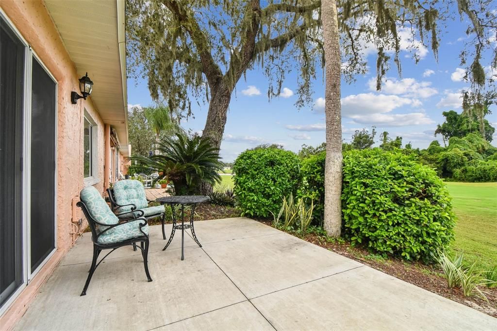 На продажу: $159,900 (2 спален, 2 ванн, 1000 Квадратных фут)