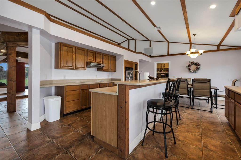 En Venta: $725,000 (4 camas, 3 baños, 3467 Pies cuadrados)