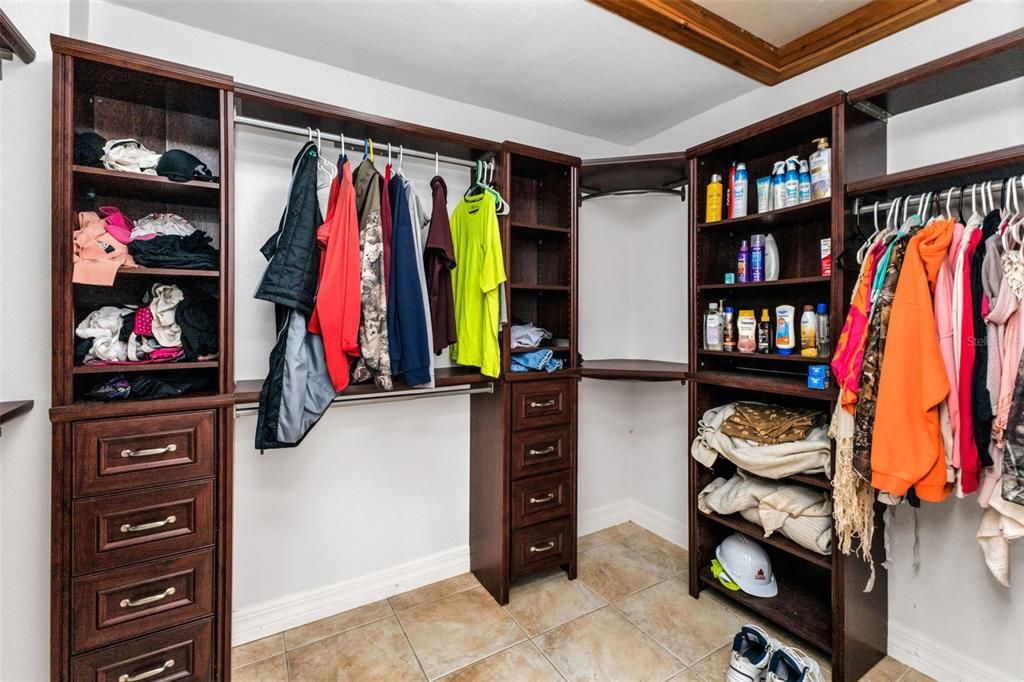 En Venta: $725,000 (4 camas, 3 baños, 3467 Pies cuadrados)