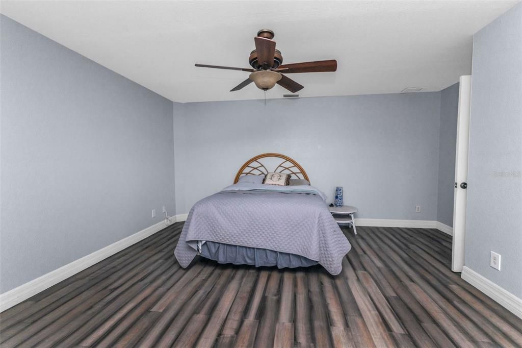 En Venta: $725,000 (4 camas, 3 baños, 3467 Pies cuadrados)