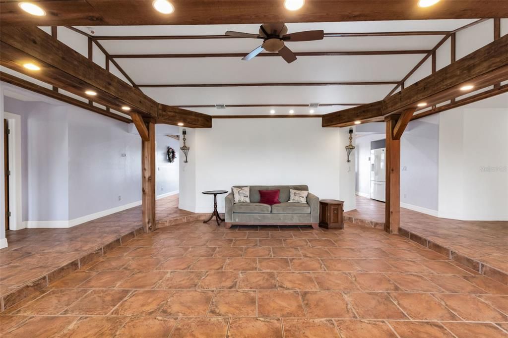 En Venta: $725,000 (4 camas, 3 baños, 3467 Pies cuadrados)