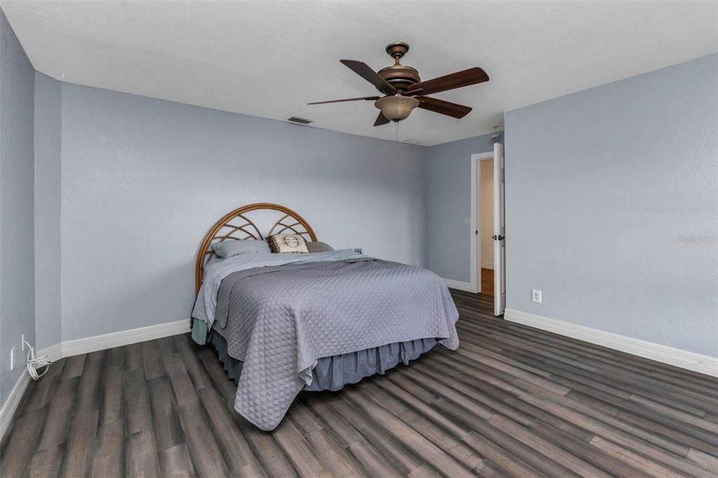 En Venta: $725,000 (4 camas, 3 baños, 3467 Pies cuadrados)