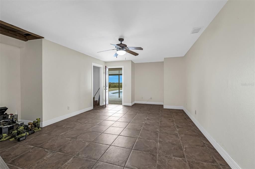 En Venta: $725,000 (4 camas, 3 baños, 3467 Pies cuadrados)