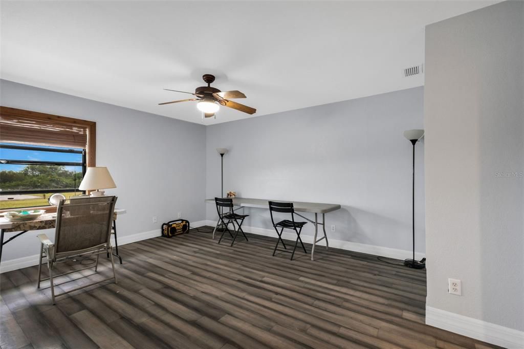 En Venta: $725,000 (4 camas, 3 baños, 3467 Pies cuadrados)