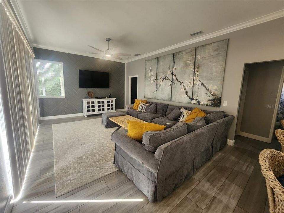 В аренду: $4,200 (4 спален, 3 ванн, 2175 Квадратных фут)