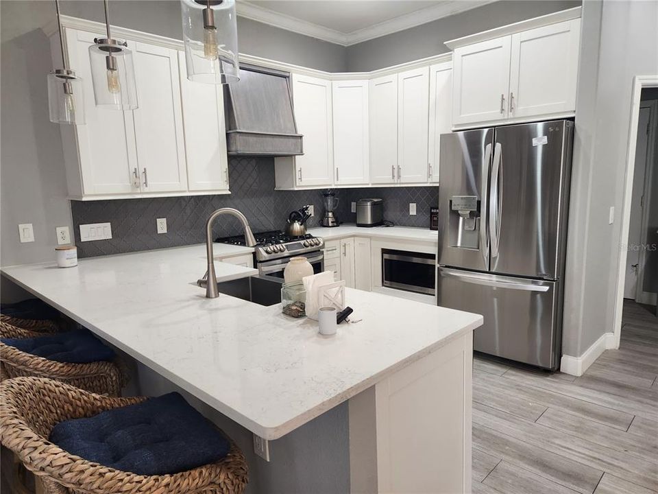 В аренду: $4,200 (4 спален, 3 ванн, 2175 Квадратных фут)