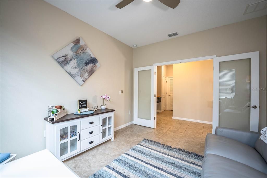 待售: $399,900 (3 贝兹, 2 浴室, 1685 平方英尺)