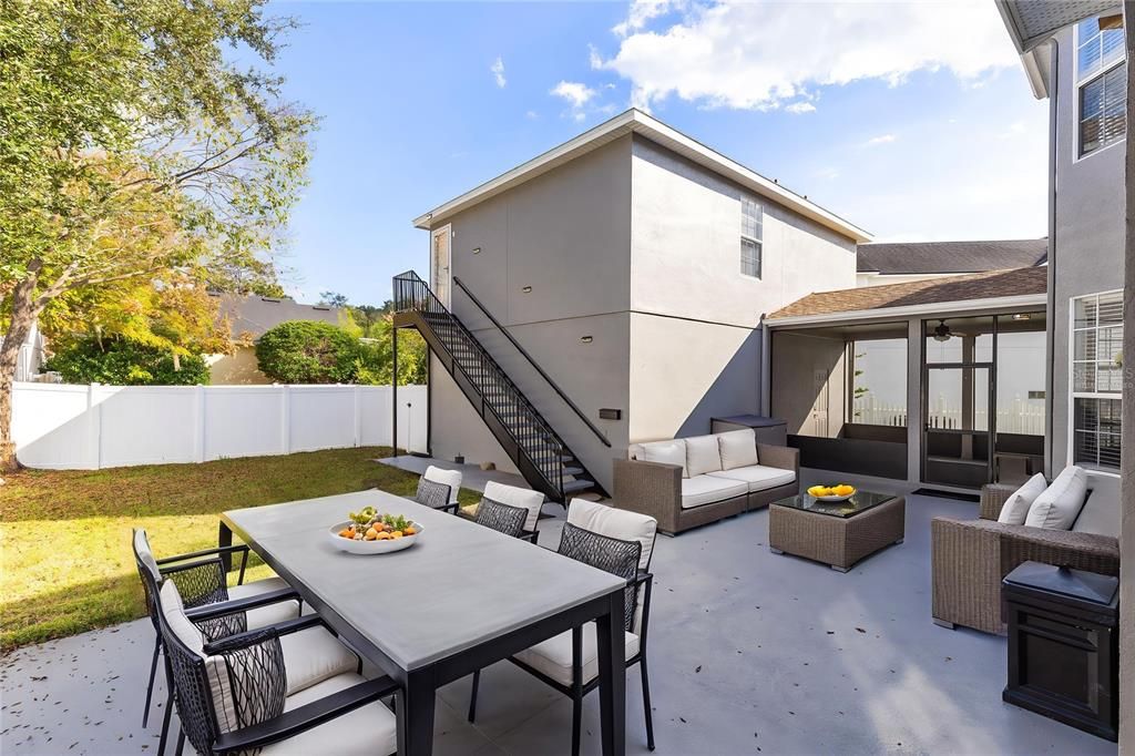 Active With Contract: $750,000 (5 beds, 4 baths, 3566 Square Feet)