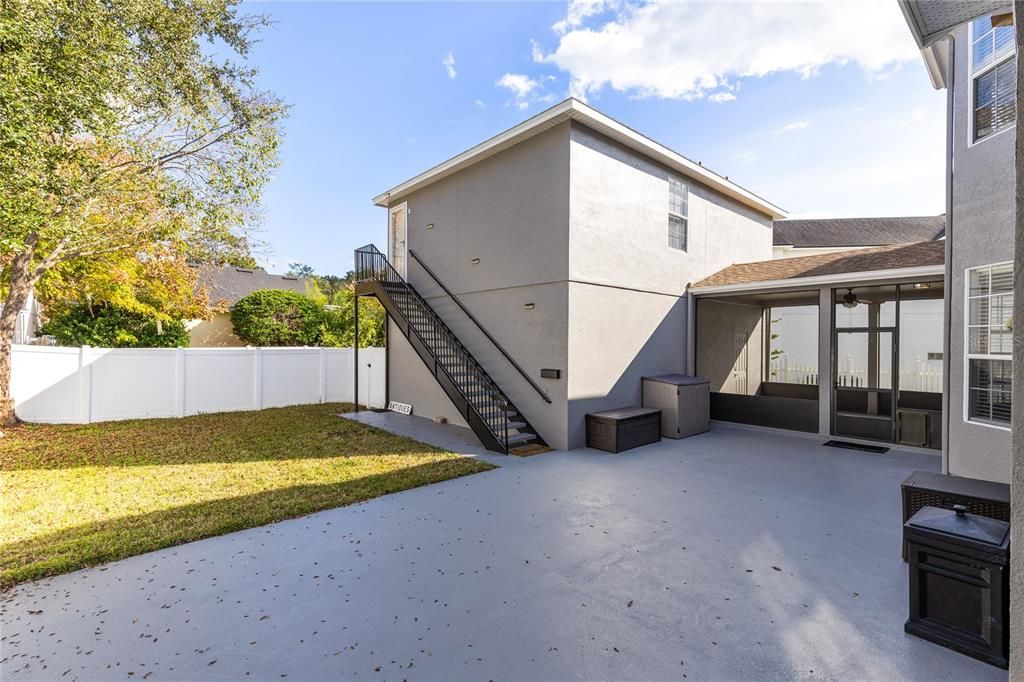 Active With Contract: $750,000 (5 beds, 4 baths, 3566 Square Feet)