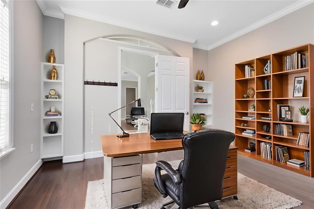 Active With Contract: $750,000 (5 beds, 4 baths, 3566 Square Feet)