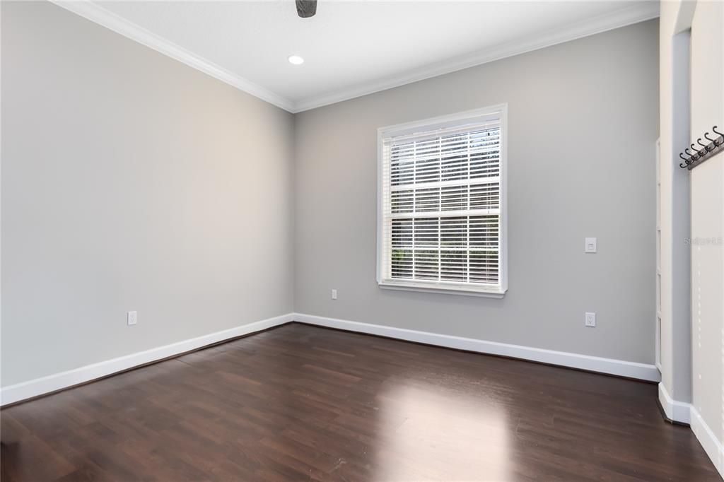 Active With Contract: $750,000 (5 beds, 4 baths, 3566 Square Feet)