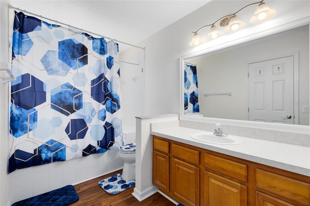 Active With Contract: $750,000 (5 beds, 4 baths, 3566 Square Feet)