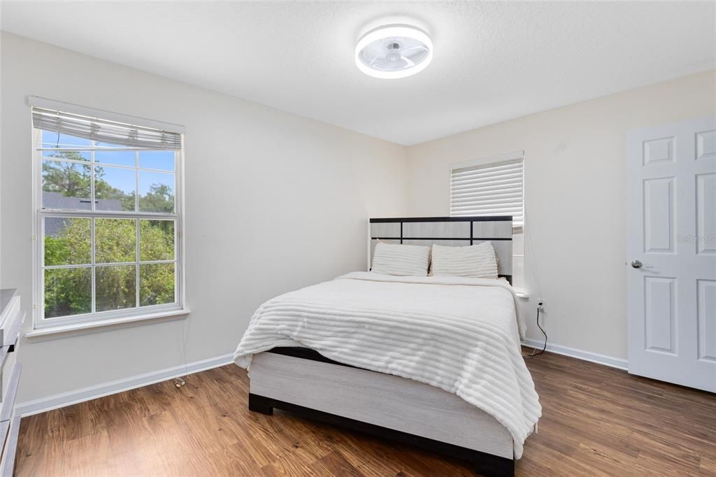 Active With Contract: $750,000 (5 beds, 4 baths, 3566 Square Feet)