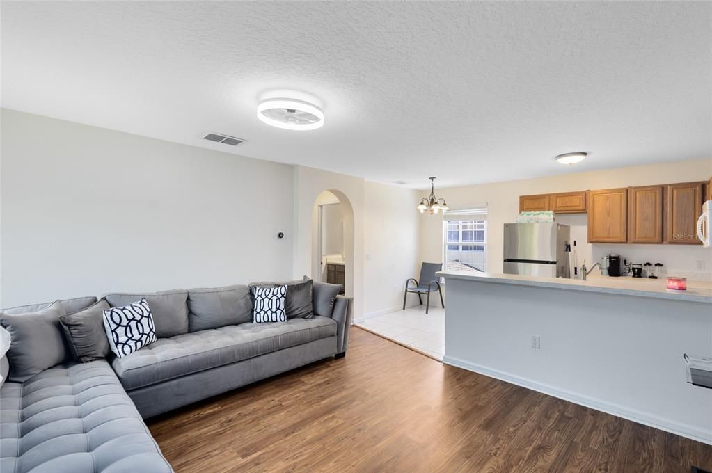 Active With Contract: $750,000 (5 beds, 4 baths, 3566 Square Feet)