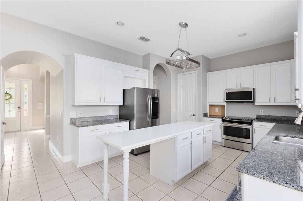 Active With Contract: $750,000 (5 beds, 4 baths, 3566 Square Feet)