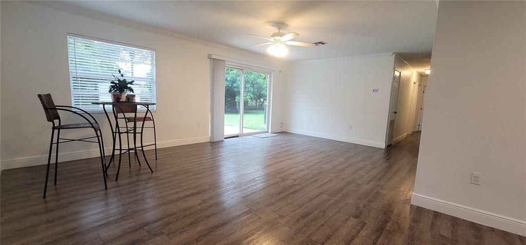 For Rent: $2,600 (3 beds, 2 baths, 1874 Square Feet)