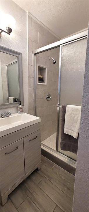 For Rent: $2,600 (3 beds, 2 baths, 1874 Square Feet)