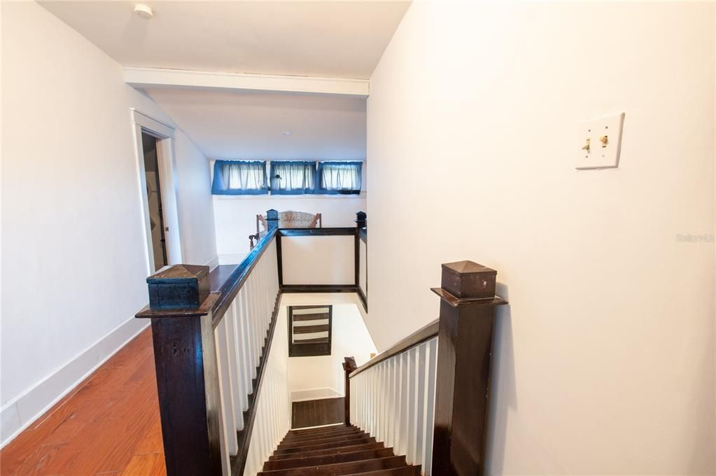 En Venta: $240,000 (5 camas, 2 baños, 1530 Pies cuadrados)