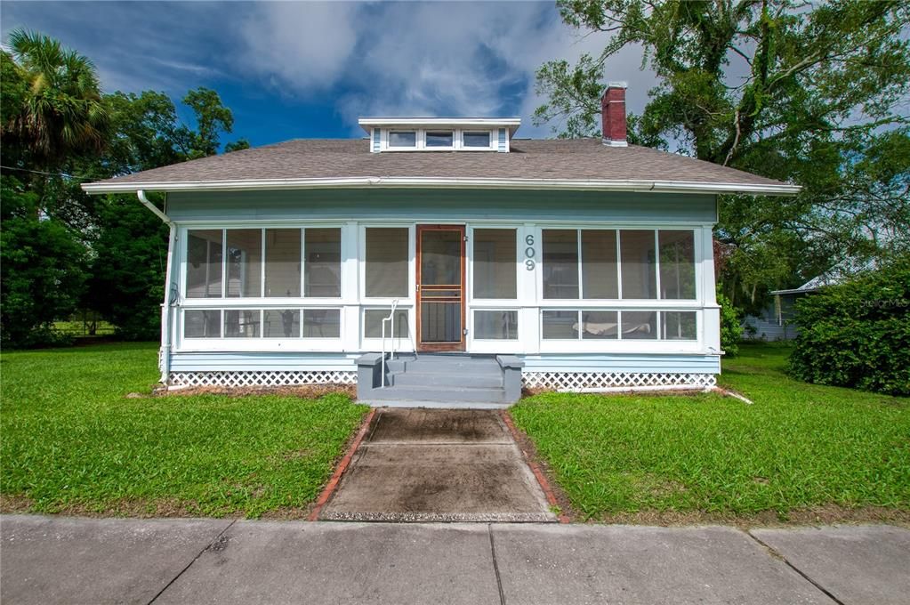 En Venta: $240,000 (5 camas, 2 baños, 1530 Pies cuadrados)